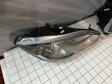Laden Sie das Bild in den Galerie-Viewer, Frontscheinwerfer Tesla Model S 6006911-00-C 1012224-00-C LED Ein Satz Headlight SCH2426315545ov