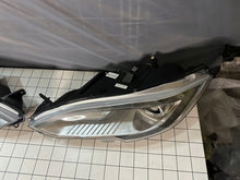 Laden Sie das Bild in den Galerie-Viewer, Frontscheinwerfer Tesla Model S 6006911-00-C 1012224-00-C LED Ein Satz Headlight SCH2426315545ov