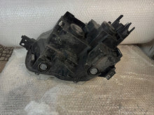 Laden Sie das Bild in den Galerie-Viewer, Frontscheinwerfer Opel E Combo 90145358 Rechts Scheinwerfer Headlight SCH2428285522sr