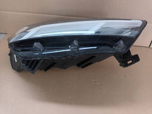 Laden Sie das Bild in den Galerie-Viewer, Frontscheinwerfer Dacia Sandero III 260107920R Rechts Scheinwerfer Headlight SCH2428596264hf