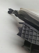 Laden Sie das Bild in den Galerie-Viewer, Frontscheinwerfer Suzuki Vitara II 100-18097 Rechts Scheinwerfer Headlight SCH2435337554vp