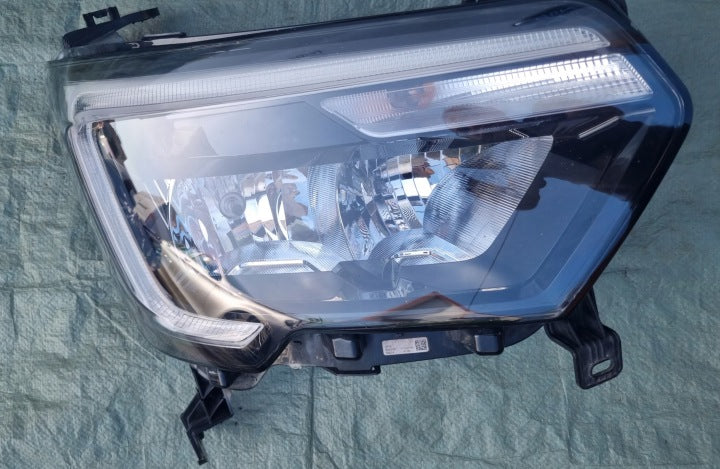 Frontscheinwerfer Renault Master III 260105567R LED Rechts Headlight SCH2435907216yc