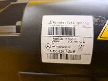 Laden Sie das Bild in den Galerie-Viewer, Frontscheinwerfer Mercedes-Benz W166 A1668207259 Xenon Links Headlight SCH2436126687wx