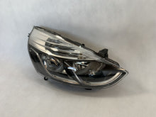 Laden Sie das Bild in den Galerie-Viewer, Frontscheinwerfer Renault Clio I 260102796R Rechts Scheinwerfer Headlight SCH2436772786uj