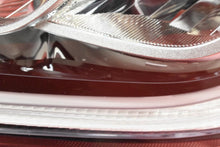Laden Sie das Bild in den Galerie-Viewer, Frontscheinwerfer Toyota IV Yaris M-1111472-52-333 Links Scheinwerfer Headlight SCH2443323211wk