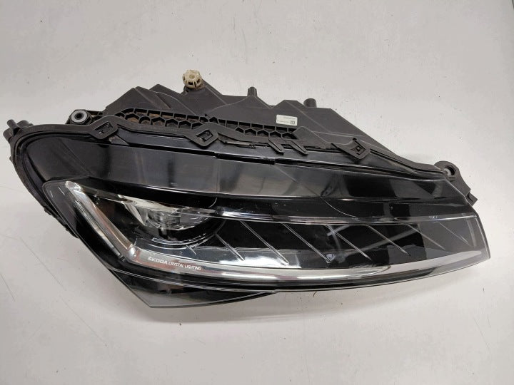 Frontscheinwerfer Skoda Superb III 3V1941016E Rechts Scheinwerfer Headlight SCH2447871844re
