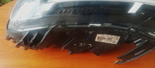 Laden Sie das Bild in den Galerie-Viewer, Frontscheinwerfer Dacia Duster 260602465R Links Scheinwerfer Headlight SCH2464184887vu