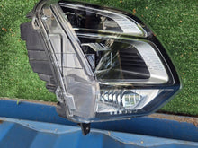 Laden Sie das Bild in den Galerie-Viewer, Frontscheinwerfer Chery 605000531AA 605000530AA Full LED Ein Satz Headlight SCH2468465652rk