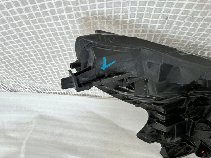 Frontscheinwerfer Renault Trafic III 260601217R Rechts Scheinwerfer Headlight SCH2471073303uj