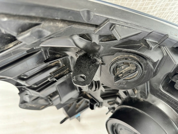 Frontscheinwerfer Renault Trafic III 260601217R Rechts Scheinwerfer Headlight SCH2471073303uj