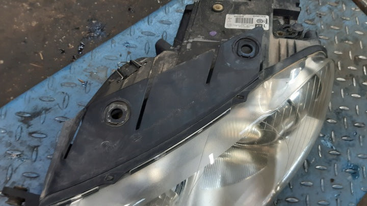 Frontscheinwerfer VW Passat 3C0941751K Links Scheinwerfer Headlight SCH2475738387ed