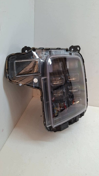 Frontscheinwerfer Hyundai Staria 92101CG200 Links Scheinwerfer Headlight SCH2479208208ll