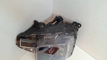 Laden Sie das Bild in den Galerie-Viewer, Frontscheinwerfer Hyundai Staria 92101CG200 Links Scheinwerfer Headlight SCH2479208208ll