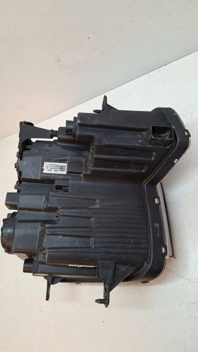 Frontscheinwerfer Hyundai Staria 92101CG200 Links Scheinwerfer Headlight SCH2479208208ll