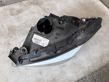 Laden Sie das Bild in den Galerie-Viewer, Frontscheinwerfer BMW 5 F11 7203251-19 Links Scheinwerfer Headlight SCH2479855416du