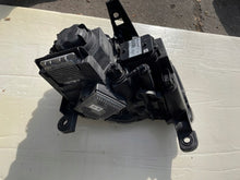 Laden Sie das Bild in den Galerie-Viewer, Frontscheinwerfer Jeep Grand Cherokee Wk2 68142493AG Links Headlight SCH2482546159uc