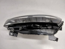 Laden Sie das Bild in den Galerie-Viewer, Frontscheinwerfer Renault Clio I V 260600149R Links Scheinwerfer Headlight SCH2486087388ss