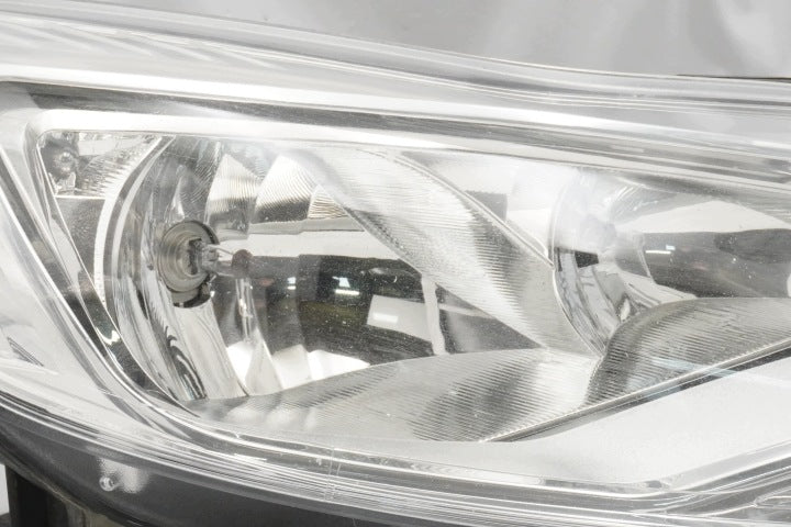 Frontscheinwerfer Ford Focus III BM51-13W029-NB Rechts Scheinwerfer Headlight SCH2488977798mw
