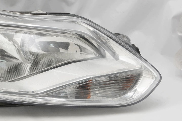 Frontscheinwerfer Ford Focus III BM51-13W029-NB Rechts Scheinwerfer Headlight SCH2488977798mw