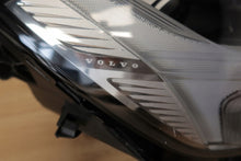 Load image into Gallery viewer, Frontscheinwerfer Volvo Xc60 II 32337383 LED Rechts Scheinwerfer Headlight SCH2494231905cj