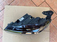 Laden Sie das Bild in den Galerie-Viewer, Frontscheinwerfer Opel Corsa F 9851263780 LED Links Scheinwerfer Headlight SCH2496540784vf