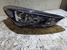 Laden Sie das Bild in den Galerie-Viewer, Frontscheinwerfer Hyundai Tucson 18238020772 Rechts Scheinwerfer Headlight SCH2499600422ai
