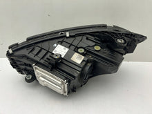 Laden Sie das Bild in den Galerie-Viewer, Frontscheinwerfer Mercedes-Benz W206 A2069067203 LED Rechts Headlight SCH2510513834eg