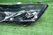 Laden Sie das Bild in den Galerie-Viewer, Frontscheinwerfer Skoda Octavia IV 5E4941035 Links Scheinwerfer Headlight SCH2511117798dy