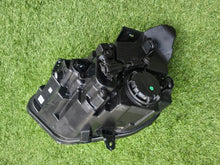 Load image into Gallery viewer, Frontscheinwerfer Hyundai Bayon 92102 Q0600 LED Rechts Scheinwerfer Headlight SCH2515753760pf