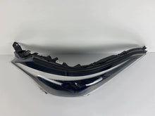 Laden Sie das Bild in den Galerie-Viewer, Frontscheinwerfer Toyota Chr 81150YP280 LED Links Scheinwerfer Headlight SCH2516991551qk
