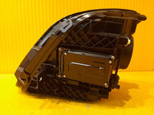 Laden Sie das Bild in den Galerie-Viewer, Frontscheinwerfer Mercedes-Benz W247 A2479065107 LED Links Headlight SCH2523387254oh