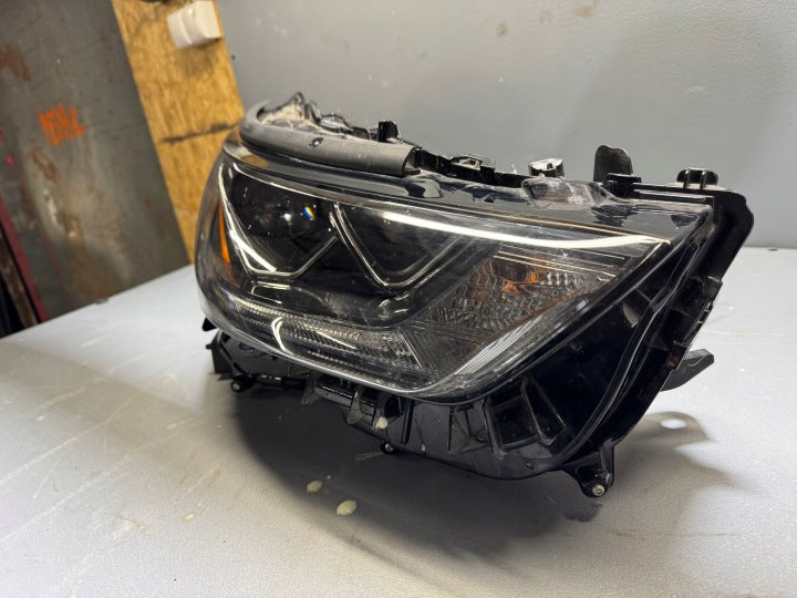 Frontscheinwerfer Toyota Highlander 10000-8A06K LED Rechts Headlight SCH2523514795be