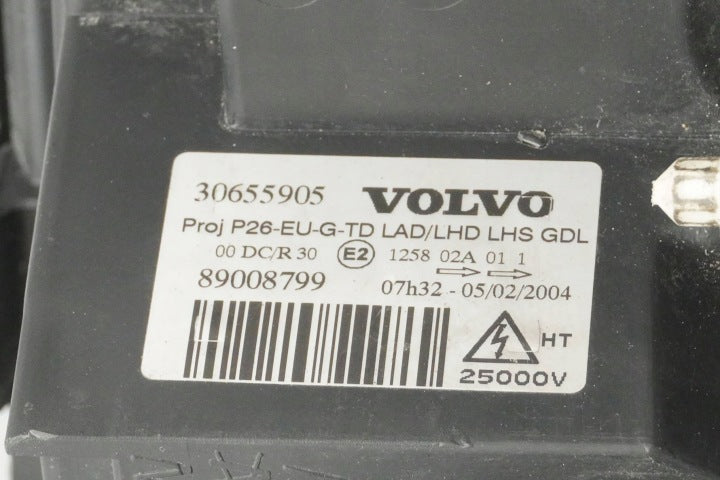Frontscheinwerfer Volvo V70 II 30655905 Links Scheinwerfer Headlight SCH2524610618oh