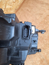 Laden Sie das Bild in den Galerie-Viewer, Frontscheinwerfer VW T Cross 2GM941036B LED Rechts Scheinwerfer Headlight SCH2526138172nx
