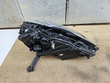 Load image into Gallery viewer, Frontscheinwerfer Seat Tarraco 5FJ941007J 5FB941008F LED Ein Satz Headlight SCH2529335230xj