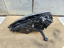 Load image into Gallery viewer, Frontscheinwerfer Seat Tarraco 5FJ941007J 5FB941008F LED Ein Satz Headlight SCH2529335230xj