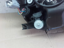 Laden Sie das Bild in den Galerie-Viewer, Frontscheinwerfer Toyota Avensis 10100-17687 Links Scheinwerfer Headlight SCH2533532558ff