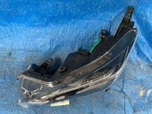 Laden Sie das Bild in den Galerie-Viewer, Frontscheinwerfer Nissan Leaf 26060-5SH0A Links Scheinwerfer Headlight SCH2538611969my