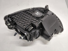 Laden Sie das Bild in den Galerie-Viewer, Frontscheinwerfer Mercedes-Benz W206 A2069067103 Links Scheinwerfer Headlight SCH2540189842ve