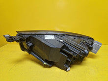 Laden Sie das Bild in den Galerie-Viewer, Frontscheinwerfer Seat Ateca 576941032B Rechts Scheinwerfer Headlight SCH2545312793kj