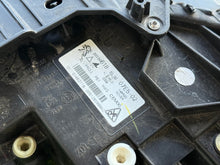 Laden Sie das Bild in den Galerie-Viewer, Frontscheinwerfer Peugeot 308 98596618 Rechts Scheinwerfer Headlight SCH2552794468ip