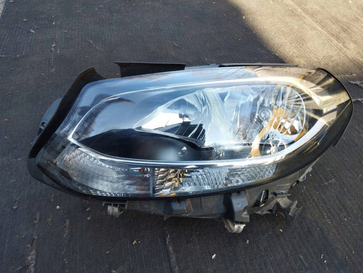 Frontscheinwerfer Mercedes-Benz W246 A2468205361 Links Scheinwerfer Headlight SCH2553496870qe