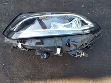 Laden Sie das Bild in den Galerie-Viewer, Frontscheinwerfer Mercedes-Benz W246 A2468205361 Links Scheinwerfer Headlight SCH2553496870qe