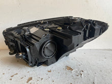 Laden Sie das Bild in den Galerie-Viewer, Frontscheinwerfer Mercedes-Benz W206 A2069060803 LED Rechts Headlight SCH2559142685mw