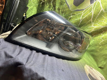 Laden Sie das Bild in den Galerie-Viewer, Frontscheinwerfer Volvo S40 V50 30698885 30698886 Ein Satz Headlight SCH2560879033tn