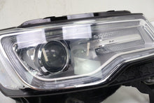 Laden Sie das Bild in den Galerie-Viewer, Frontscheinwerfer Jeep Grand Cherokee Wk2 68144708AF Rechts Headlight SCH2561908095wq
