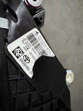 Load image into Gallery viewer, Frontscheinwerfer Toyota 9498489-08 Links Scheinwerfer Headlight SCH2562989271fq