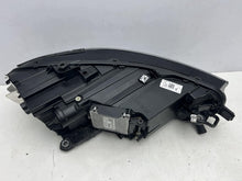Laden Sie das Bild in den Galerie-Viewer, Frontscheinwerfer VW Passat 3J1941035 LED Links Scheinwerfer Headlight SCH2564185789ia