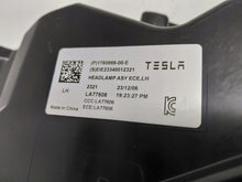 Laden Sie das Bild in den Galerie-Viewer, Frontscheinwerfer Tesla Model 3 1760888-00-E Full LED Links Headlight SCH2572532134ju