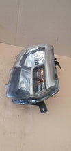 Laden Sie das Bild in den Galerie-Viewer, Frontscheinwerfer Renault Sandero II 260100437R Rechts Scheinwerfer Headlight SCH2575375610pv